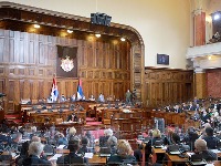 Objavljen spisak poslanika koji su glasali za leks specijalis o Generalštabu (FOTO)