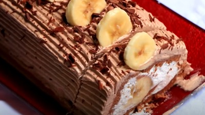 Rolat s bananama: Sećate se? Hit kolač