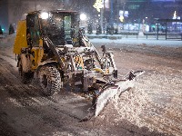 Padaju dalekovodi, 14 osoba evakuisano: Sneg pravi haos