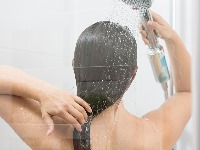 Šta se desi kada kosu ne peremo 7 dana? Rezultat zaprepastio MNOGE 