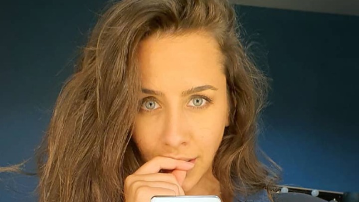 Zbog OVE prirodne mešavine KOSA Ivane Dudić RASTE KAO LUDA i sama se obnavlja: Genijalan trik naše glumice 