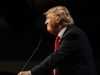 "Ludi gadovi, otvorite j***ni moreuz": Tramp bez kočnica, obrušio se na Iran