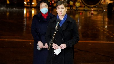 U Srbiju stiglo pola miliona kineskih vakcina