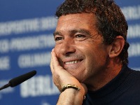 Antonio Banderas raznežio fanove fotografijom sa Melani Grifit: Porodica na okupu uprkos razvodu (FOTO)