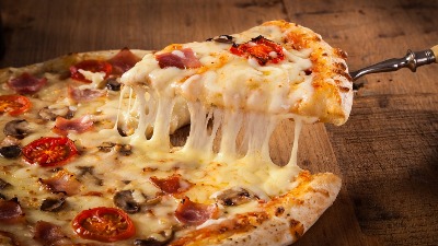 Način na koji jedete picu otkriva detalje vašeg karaktera