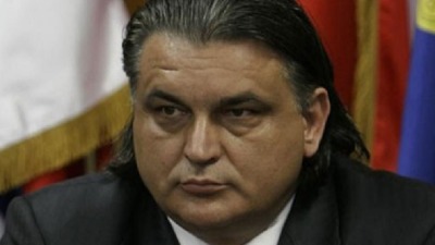 Bivši načelnik UKP udario u auto, pa pobegao!