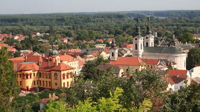 "Pustite ih sve!" Sutra u Sremskim Karlovcima skup podrške novinarki koja dobija pretnje i sugrađaninu u pritvoru