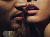 Poljubac je 200 puta jači od morfijuma