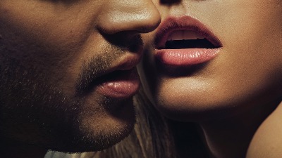 Poljubac je 200 puta jači od morfijuma