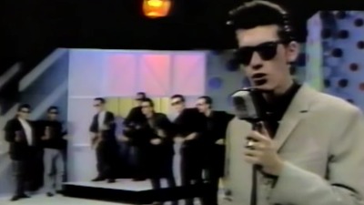 Obožavali smo "Vampire": Frontmen promenio fazon (FOTO)