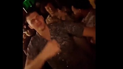 Jokića pukle emocije kad je čuo "Bože pravde" (VIDEO) Jokića pukle emocije kad je čuo "Bože pravde" (VIDEO)