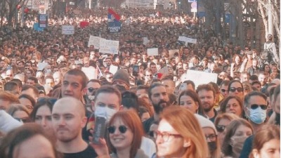 U subotu protesti u najmanje 30 gradova