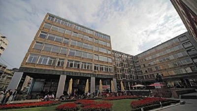 Studentkinja Filozofskog fakulteta uhapšena u autobusu?!