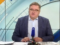 "Dok optužuje studente za izdaju, Vučić pokušava da se nagodi sa zapadnim silama"