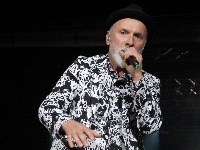 "Borili smo se, krili, ali niko nas nije mogao rastaviti": Stara fotografija Dina Merlina i žene koja ga je "digla" među zvezde