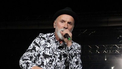 "Borili smo se, krili, ali niko nas nije mogao rastaviti": Stara fotografija Dina Merlina i žene koja ga je "digla" među zvezde