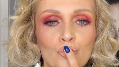 Otpevala "Tek je 12 sati": Od pratećeg vokala do Evrovizije 