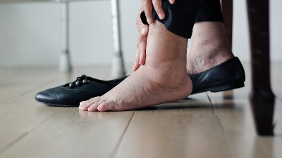 Bole vas pete dok HODATE? 5 skrivenih zdravstvenih uzroka