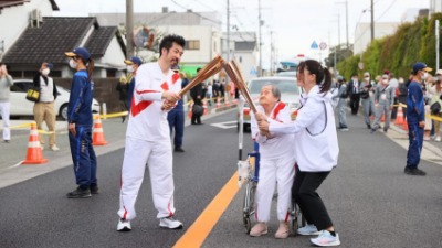 Japanka od 109 godina nosila olimpijski plamen