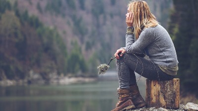 Povlačenje u samoću: Odgovor "grabljivcima" emocija