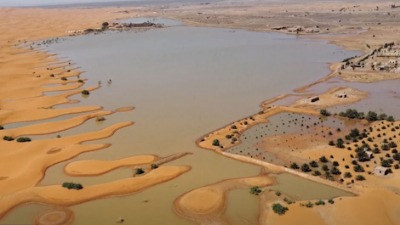 Poplave u pustinji: Neverovatni prizori (VIDEO)