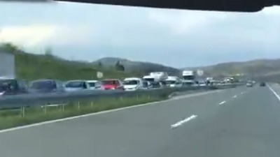 Kolaps na autoputu "Miloš Veliki" (VIDEO)