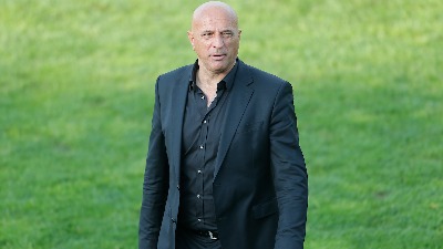 FRKA U VLASTI Vučićev trener: Ruše nas ljudi iz SNS!