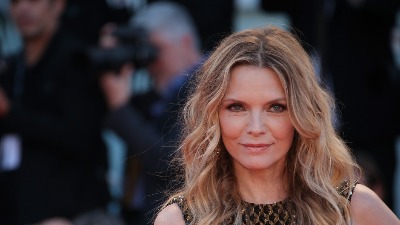 Frizer slavnih lepotica otkriva koja nijansa plave boje kose DODAJE 10 GODINA 