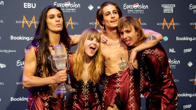 Evrovizijski pobednici golišavi: "Ne prijavljujte, preseksi si"