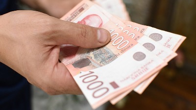 Stavite jednu novčanicu na ovo mesto i sreća će posetiti vaš dom: Novac će kapljati sa SVIH STRANA