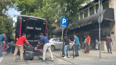 Indijci iz najrizičnijeg korona-područja popunili Beograd, stižu i na Kopaonik Indijci iz najrizičnijeg korona-područja popunili Beograd, stižu i na Kopaonik