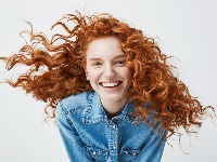 Top 3 kozmetička proizvoda koja će svaku kovrdžavu kosu učiniti savršenom