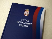 NAROD SLUŽI REŽIMU Ko to krši Ustav Srbije?