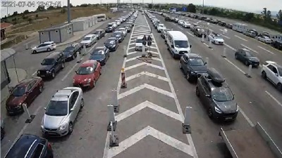 Veće gužve na graničnim prelazima, autobusi na prelazu Preševo čekaju sat vremena
