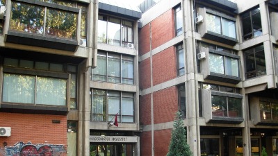 Mirno jutro posle jučerašnje intervencije policije na Filozofskom u NS