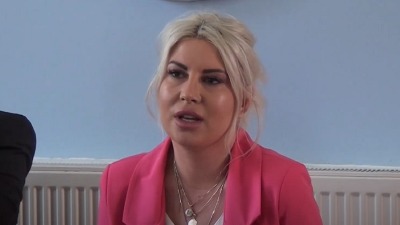 Udala se voditeljka Dea Đurđević