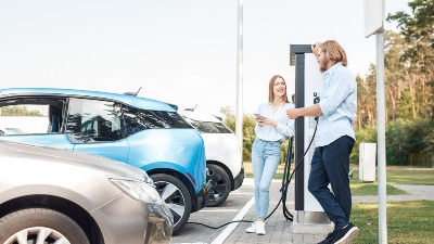 "Gledam ga dok nešto popravlja": Žene o uzbuđivanju