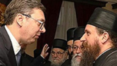 Vladika koji je odlikovao Vučića i uporedio ga sa Isusom zabranio srpski