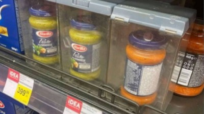 GLAD! Zaključavaju namirnice u marketima! GLAD! Zaključavaju namirnice u marketima!