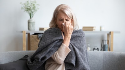 Nevolja koja pogađa mnoge: Kako zaustaviti curenje nosa?