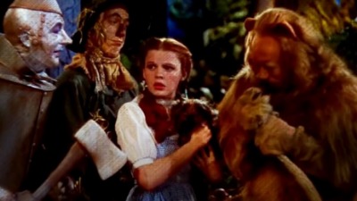 Maloletnoj glumici davali 80 cigareta dnevno da suzbije glad