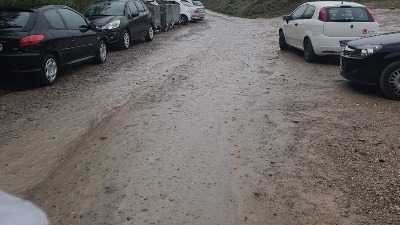 "U Velikom Mokrom Lugu ljudi bez vode i prevoza dva meseca"