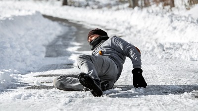 Evo kako da dobijete veliku odštetu od pada na ledu