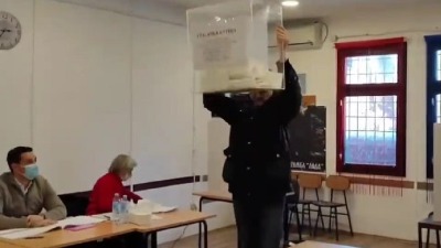 Nogo optužen zbog bacanja kutije na referendumu