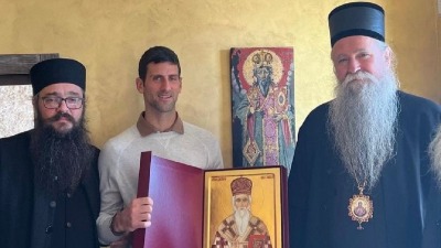 Mitropolit Joanikije poklonio ikonu Novaku (FOTO)
