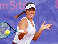 Džons bila PREJAKA: Lola Radivojević ISPALA je u drugom kolu kvalifikacija za Vimbldon!