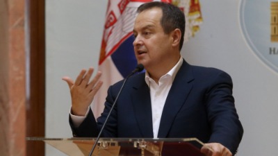 Dačić kritikuje Hila zbog podrške tužiteljkama