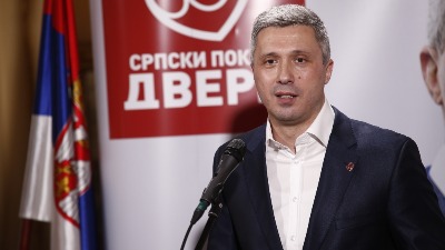 Obradović podnosi ostavku na mesto lidera Dveri 