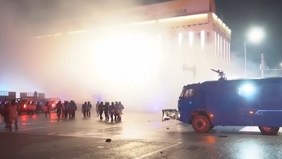 Protesti, pala Vlada, hapšenja: Gas poskupeo (VIDEO)
