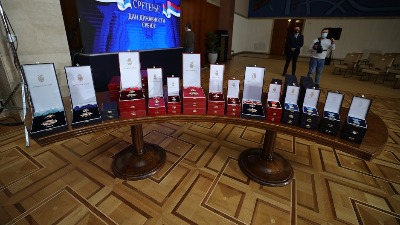 Ko su laureati za Sretenje i ko će uručiti ordene - PITANJA BEZ ODGOVORA